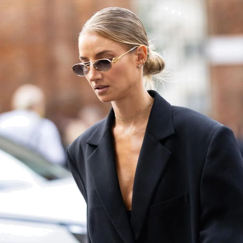 Lunettes de soleil Miu Miu MU54ZS 7EO5D1 monture métal doré or - Ecaille vue 3