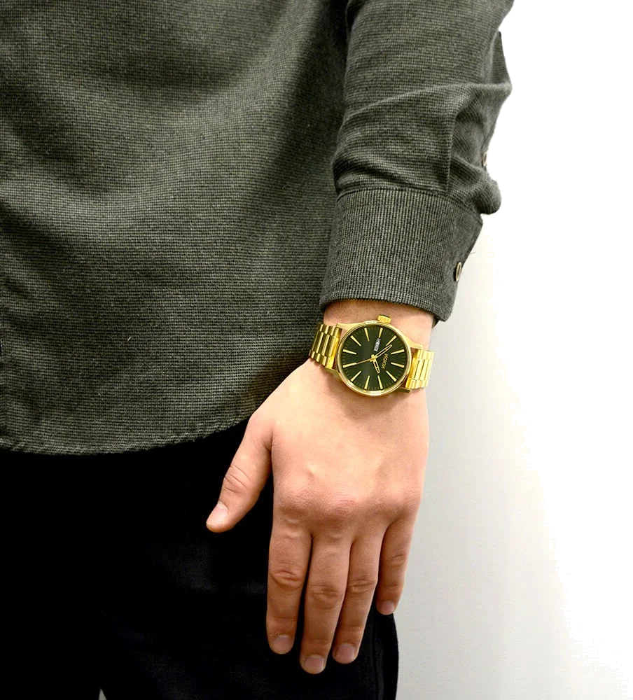 Montre Homme Nixon Sentry A356-1919 cadran vert acier doré vue 4