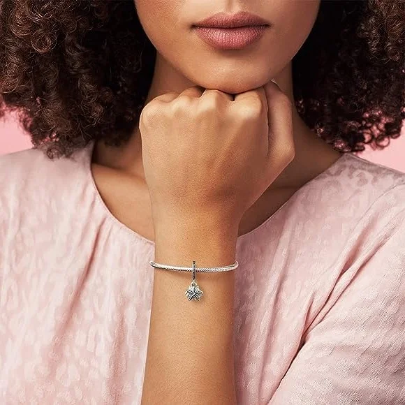 Pendentif Charm Pandora Moments Argent 925, Étoile de Mer et Coquillage Vert, Réf. 792076CZF vue 2