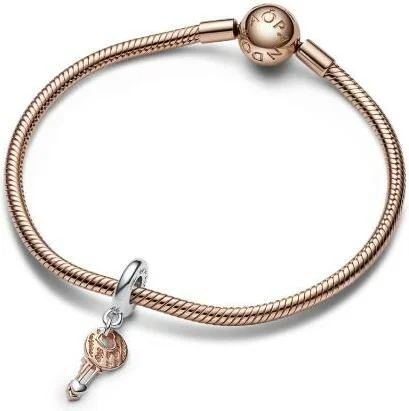 Charm Pandora Pendant Bimatière Cœur Coulissant et Clef vue 3