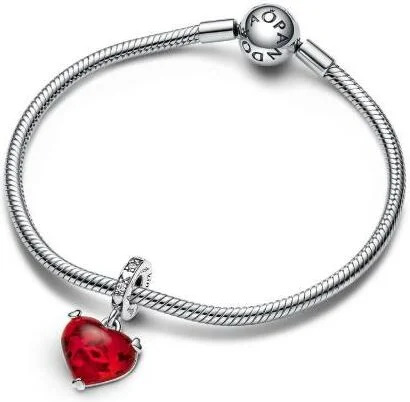 Charm Pandora Pendant Murano Rouge Baiser de Mickey et Minnie - Disney X Pandora vue 3