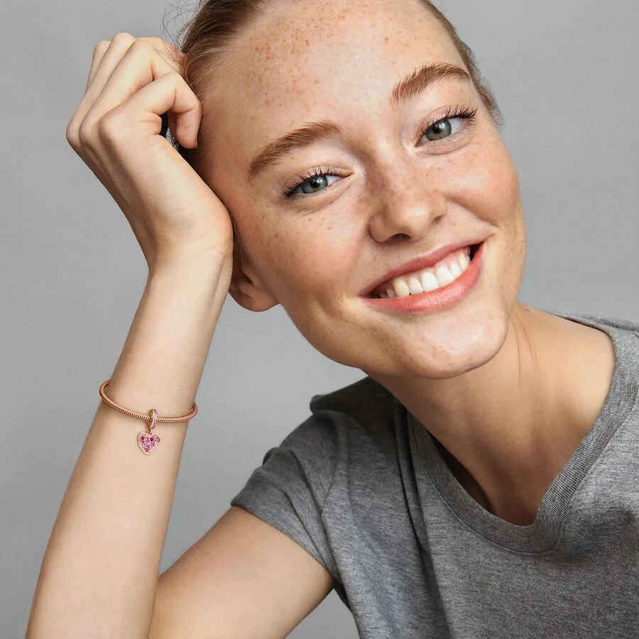 Charm Pandora coeur pavé de cristaux en métal plaqué or rose pour femme vue 3