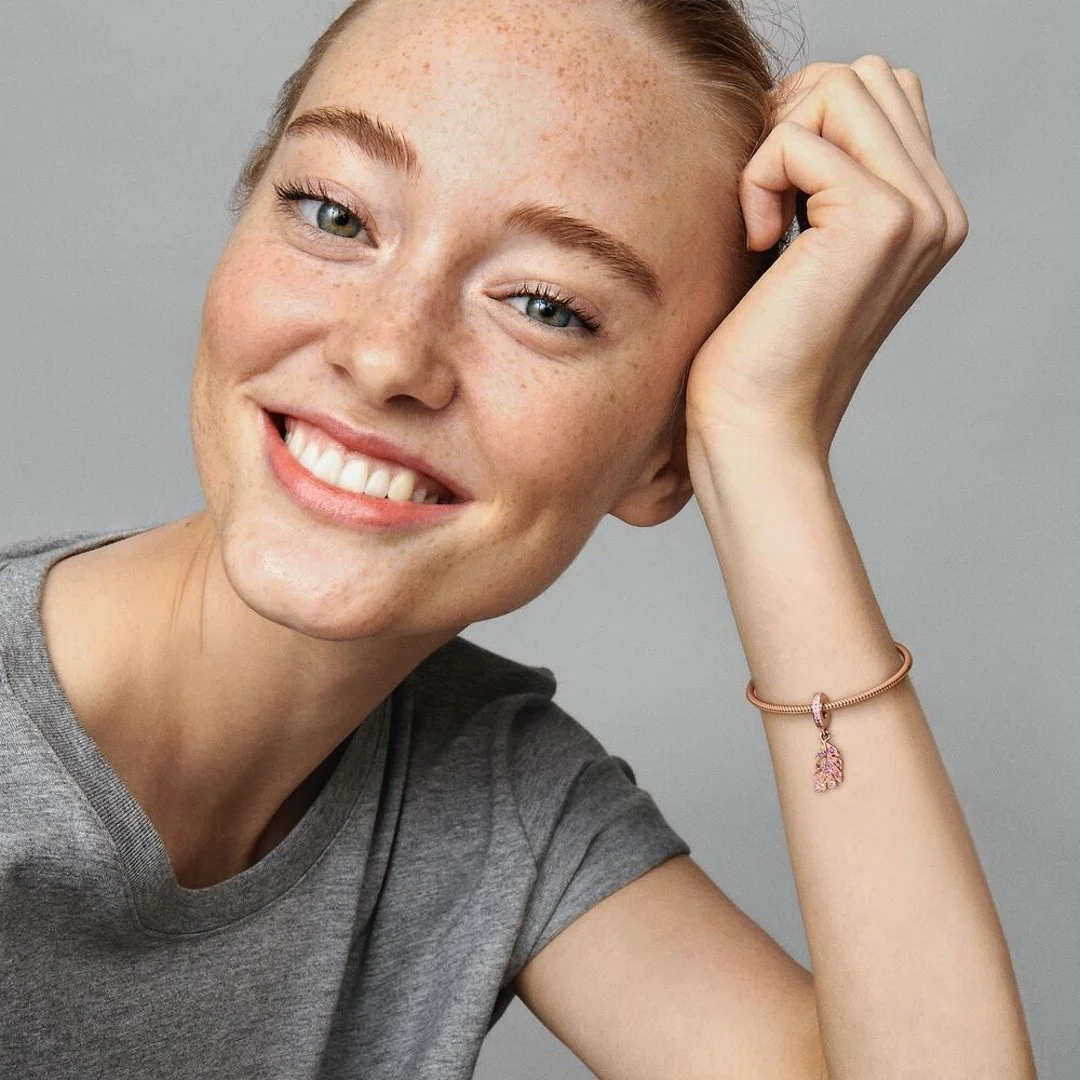 Pandora 789552C01 - Pendentif Charm feuille de chêne rose en argent 925 pour femme vue 4