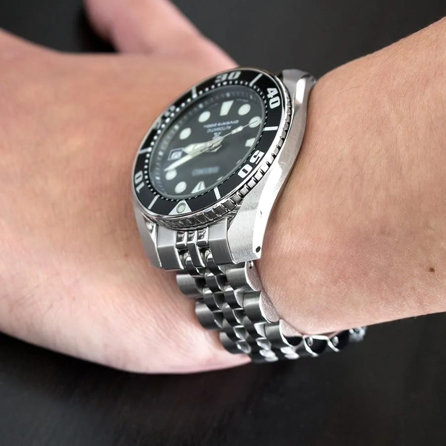 Montre Seiko Diver's Submariner SBDC031J1 Homme en acier, cadran noir vue 2