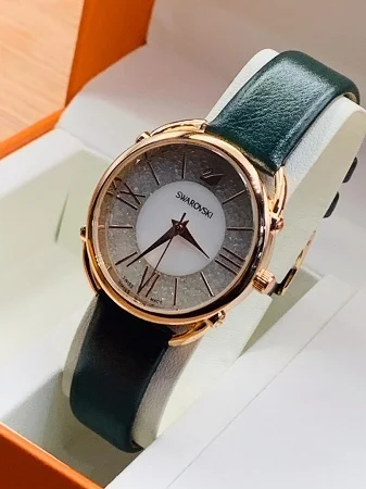 Montre pour femme Swarovski Daytime 5213681 en acier argenté, cadran gris