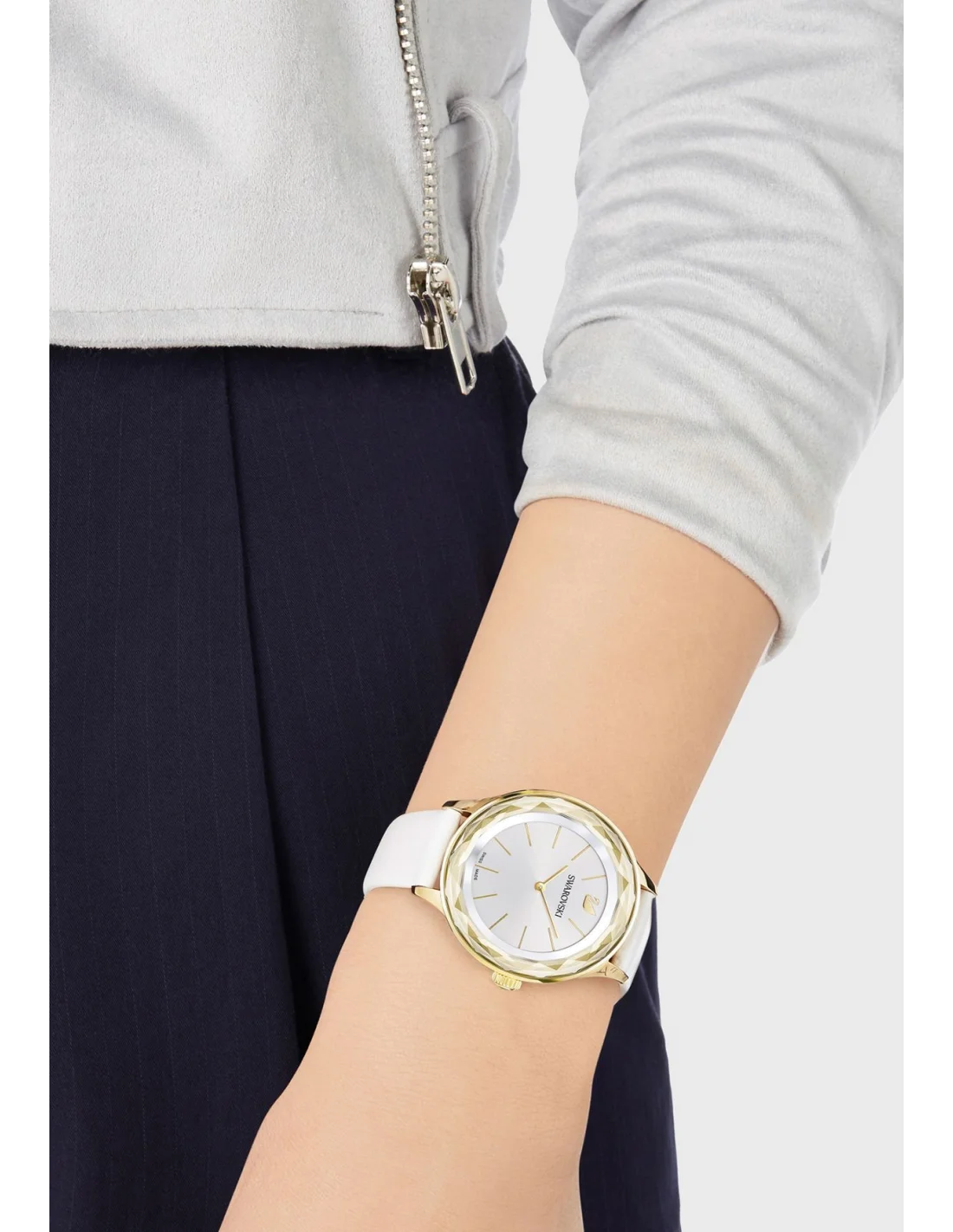 Montre Femme Swarovski Octea Nova 5295337 - Cadran Cristal, Boîtier Or, Bracelet Cuir Blanc vue 3