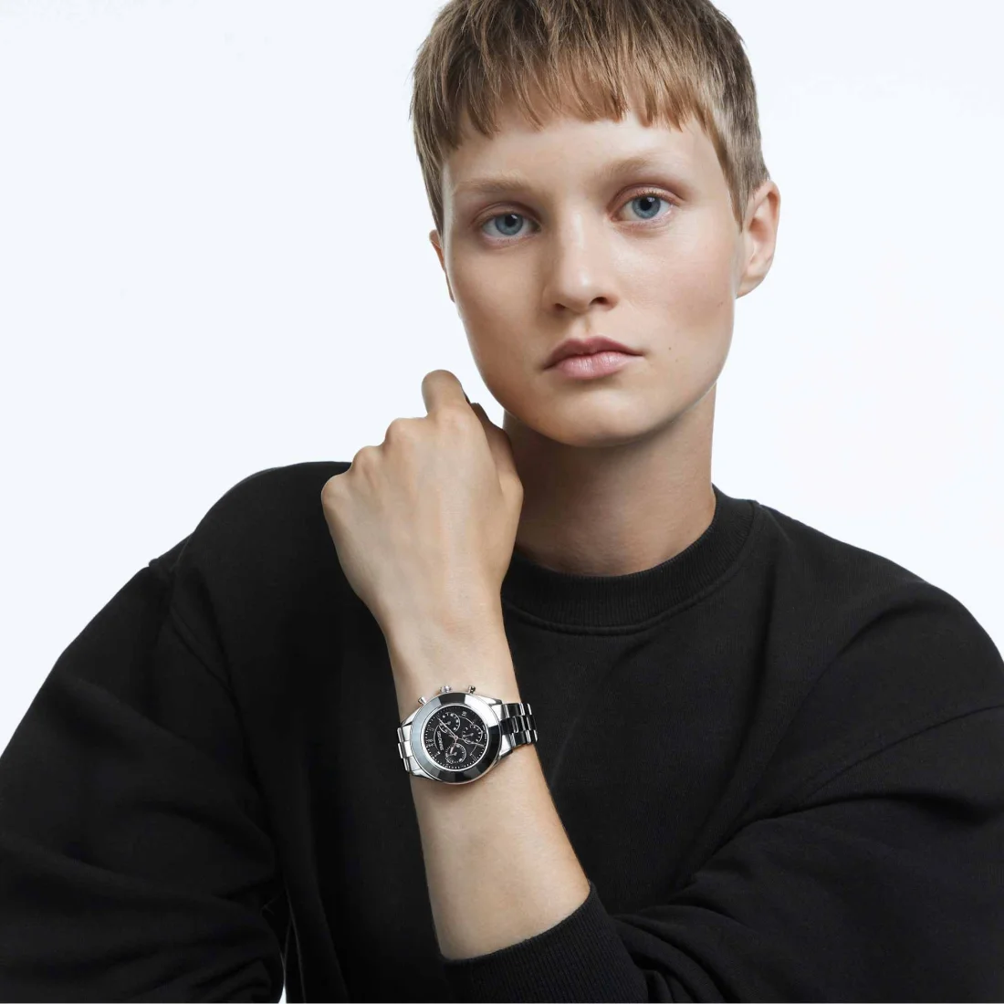 Montre Swarovski Octea Lux Sport 5610520 - Chronomètre Femme Cadran Noir Bracelet Acier vue 7