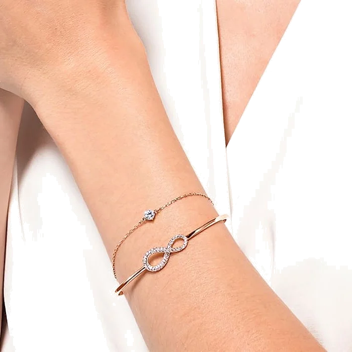 Bracelet Swarovski Infinity pour Femme, Plaqué Or Rose avec Cristaux Blancs - Réf. 5518871 vue 5