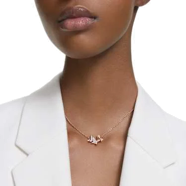 Collier Swarovski Lilia 5636422 en or rose pour femme, orné de papillons et cristaux vue 4