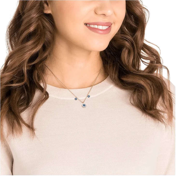 Collier Swarovski Luckily 5429129 en plaqué or rose avec cristaux bleus et blancs pour femme vue 4