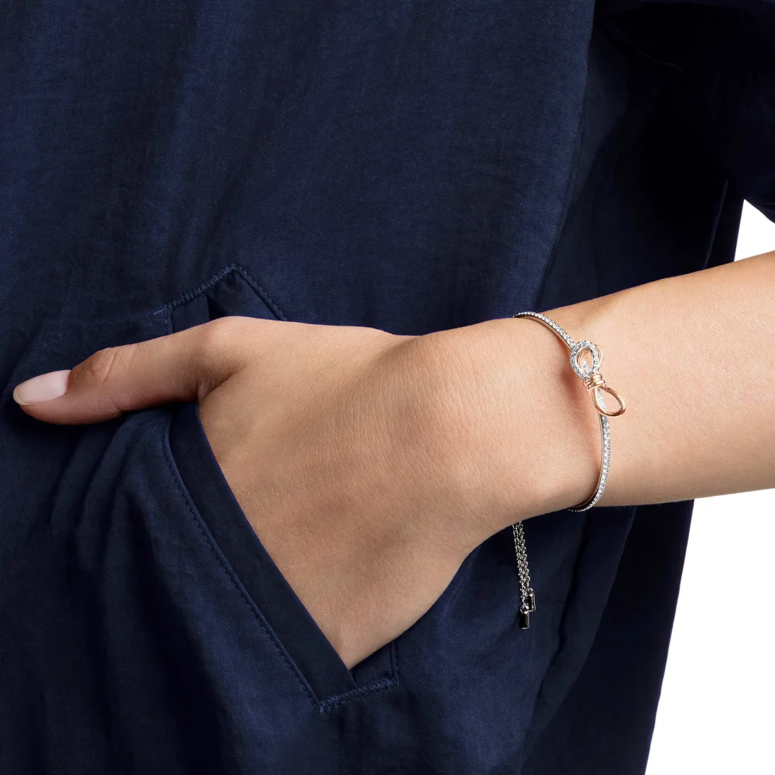 Bracelet pour femme Swarovski Lifelong Bow 5447079 en métal plaqué rhodium avec cristaux blancs vue 4