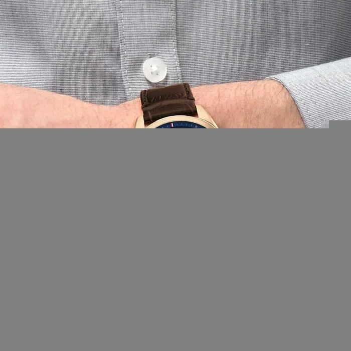 Montre Homme Tommy Hilfiger 1710453 Squelette Cadran Bleu Boîtier Or Rose Bracelet Cuir Marron vue 4