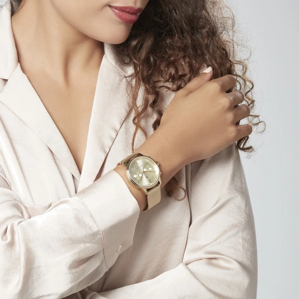 Montre Tommy Hilfiger 1782302 Femme - Cadran et bracelet maille milanaise dorés vue 4