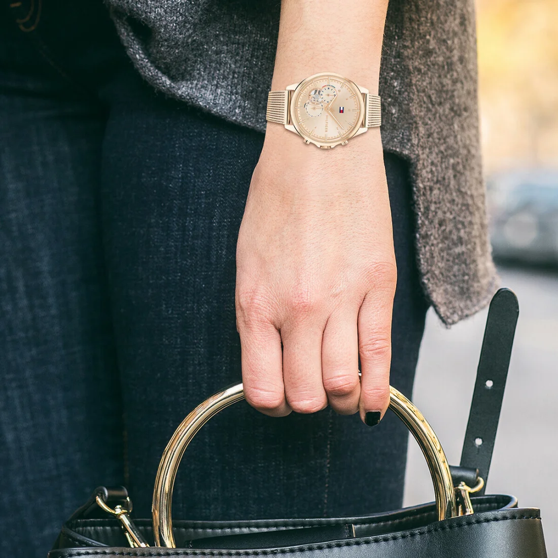 Montre Tommy Hilfiger Quinn 1782486 pour Femme - Cadran et Bracelet Acier Maille Milanaise Or Rose vue 4