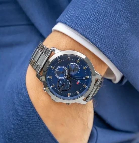 Montre Homme Tommy Hilfiger 1791796 Jameson - Boîtier Acier Gris 46mm, Cadran Bleu Texturé vue 4