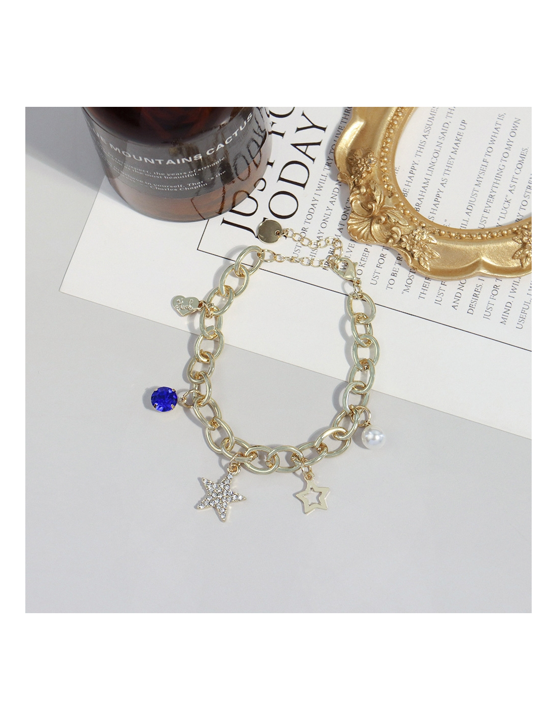 Bracelet à breloques Victoria Bradley en acier plaqué doré - Or vue 3