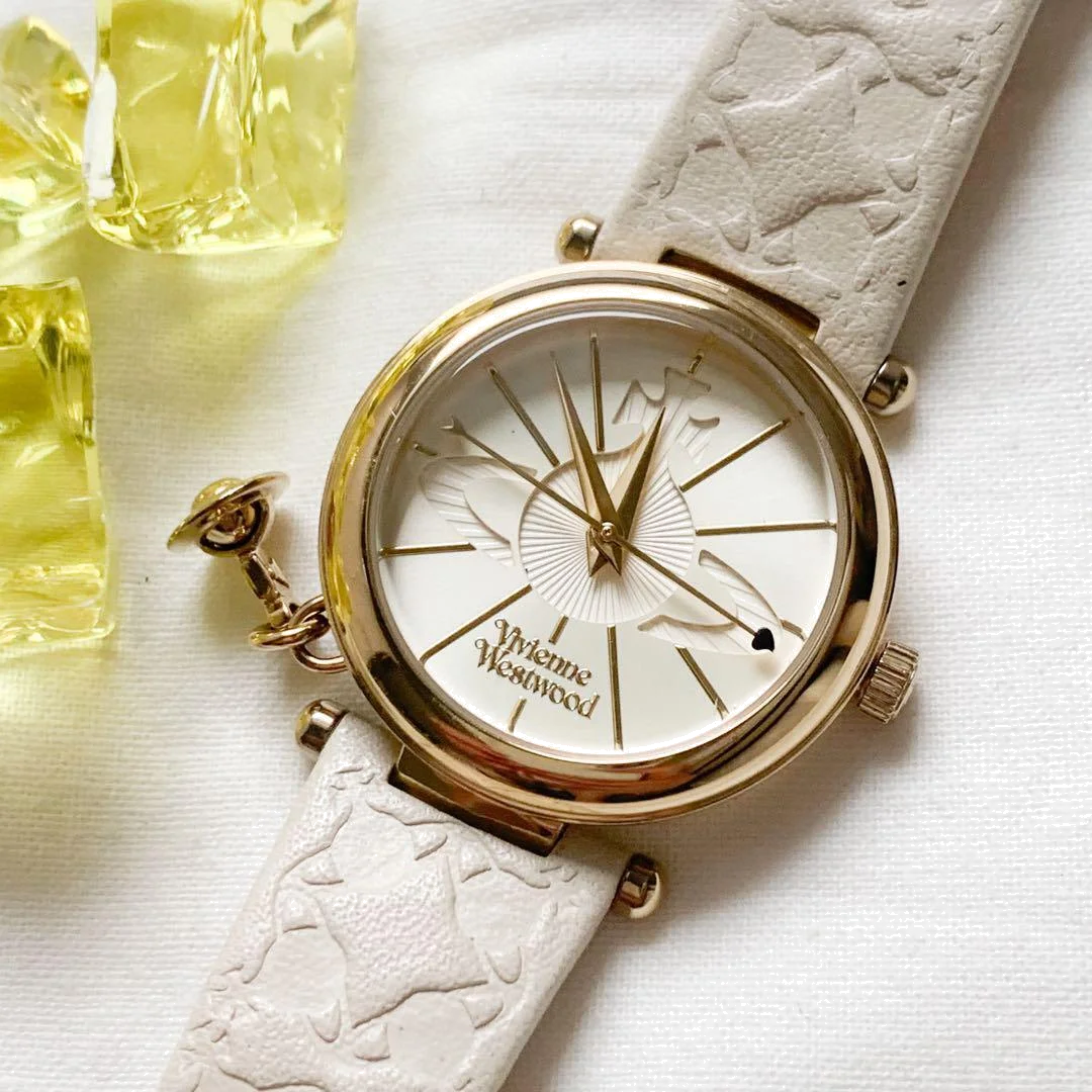 Montre Femme Vivienne Westwood Orb II - Réf. VV006WHWH - Cadran doré, bracelet cuir beige vue 4