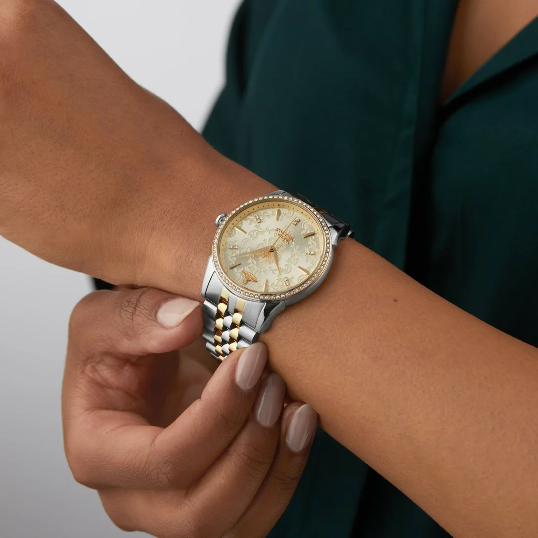 Montre unisexe Vivienne Westwood The Wallace VV208CPSG, cadran doré, bracelet acier bicolore argent/or vue 5