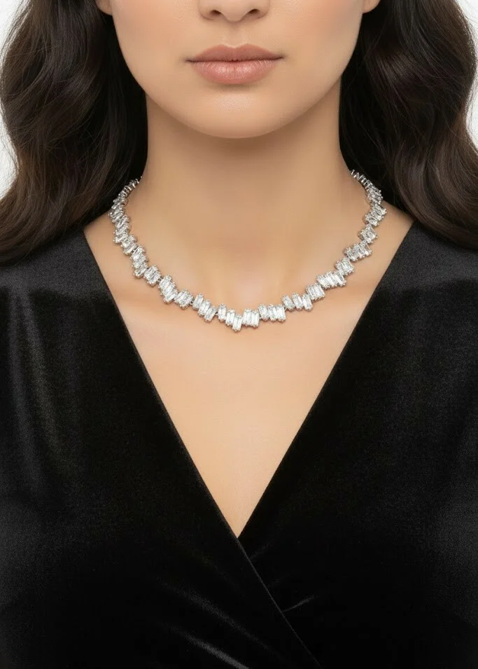 Collier ras de cou Vivienne Westwood argenté avec cristaux baguette - Réf. 112242 - Pour femme vue 3